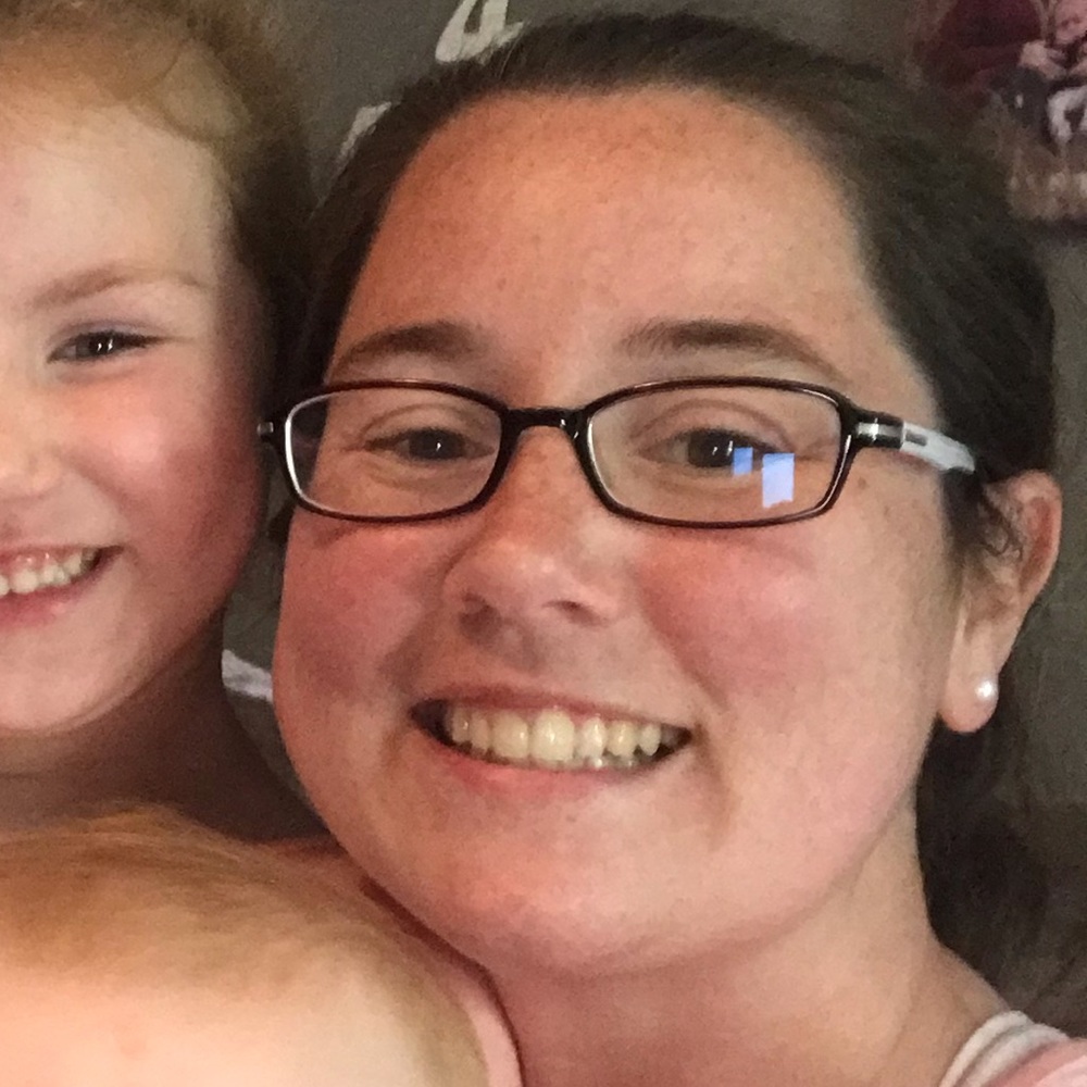 Meet your Posher, Stephanie